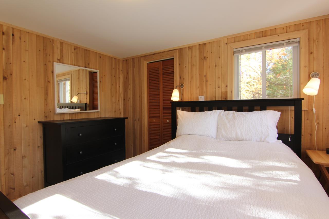 Birch Cliff Lodge On Baptiste Lake Highland Grove Esterno foto