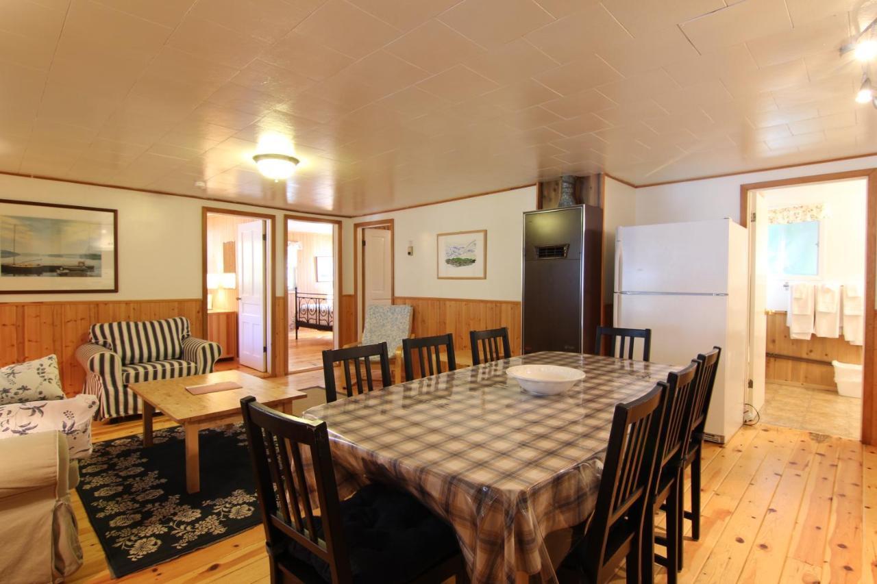 Birch Cliff Lodge On Baptiste Lake Highland Grove Esterno foto
